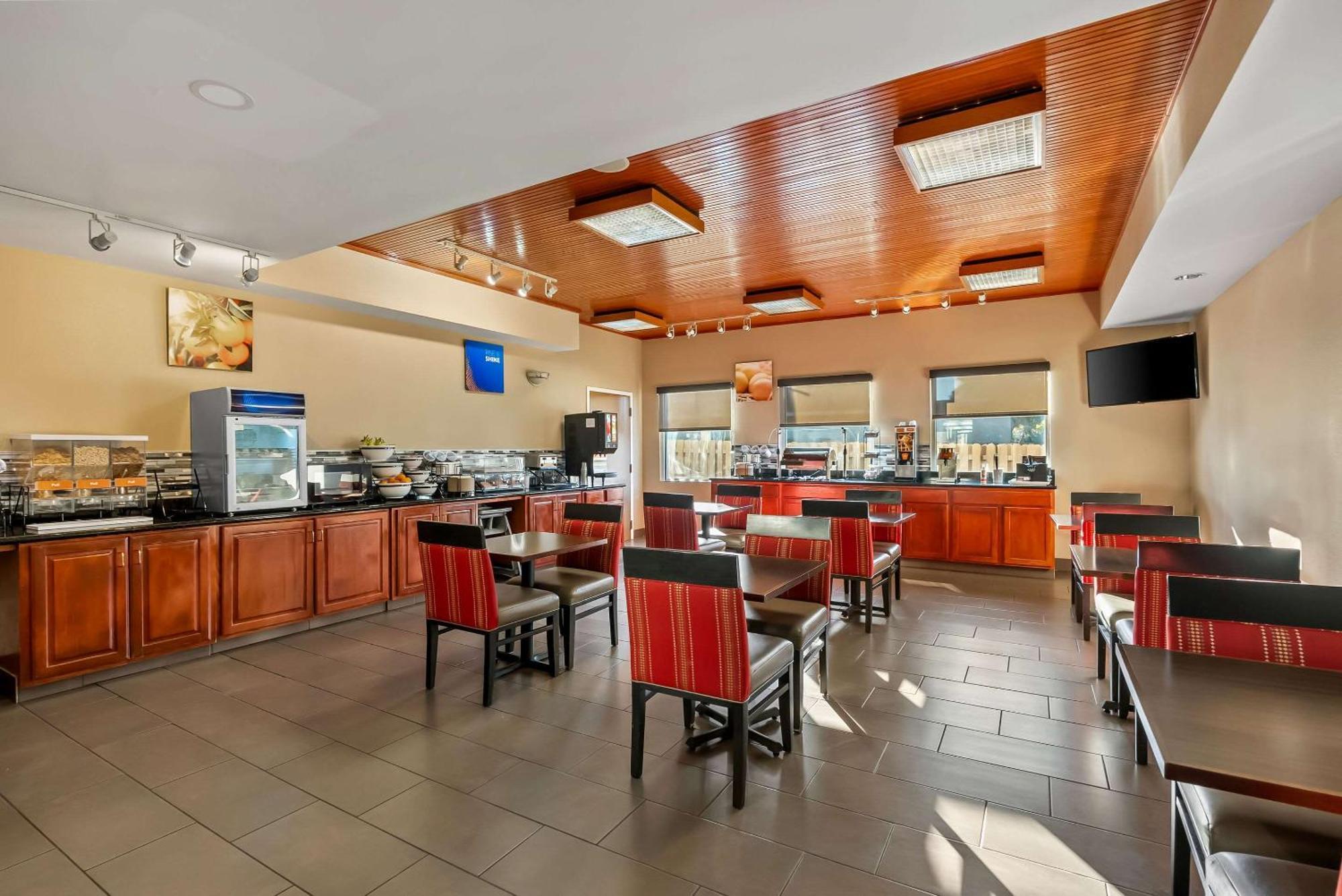 Comfort Inn & Suites Panama City - St Andrew Bagian luar foto