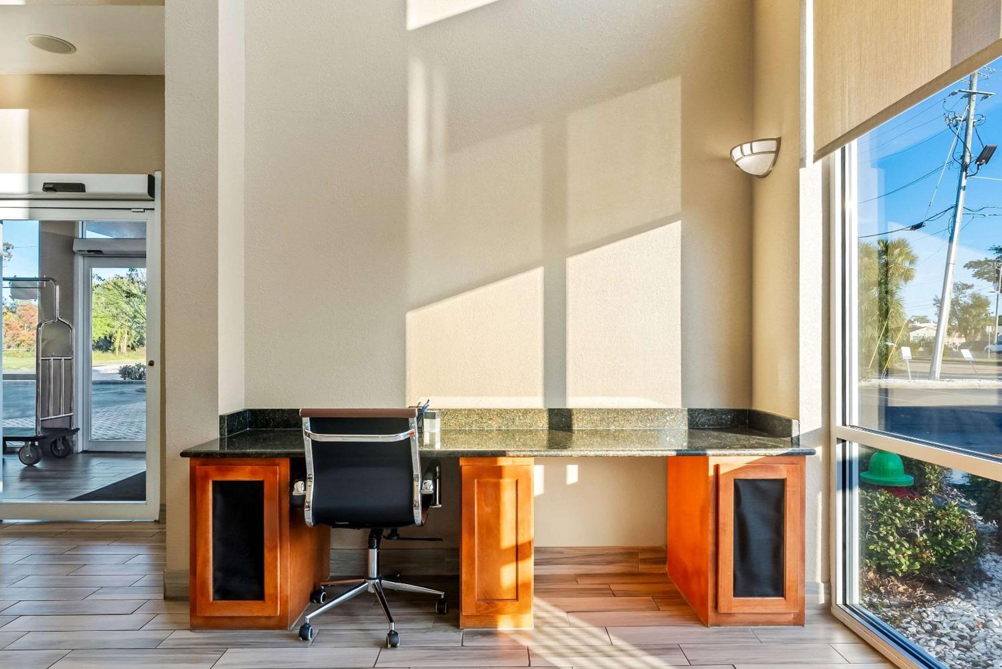 Comfort Inn & Suites Panama City - St Andrew Bagian luar foto